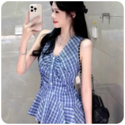 女装美女性感宽领美体连衣裙
